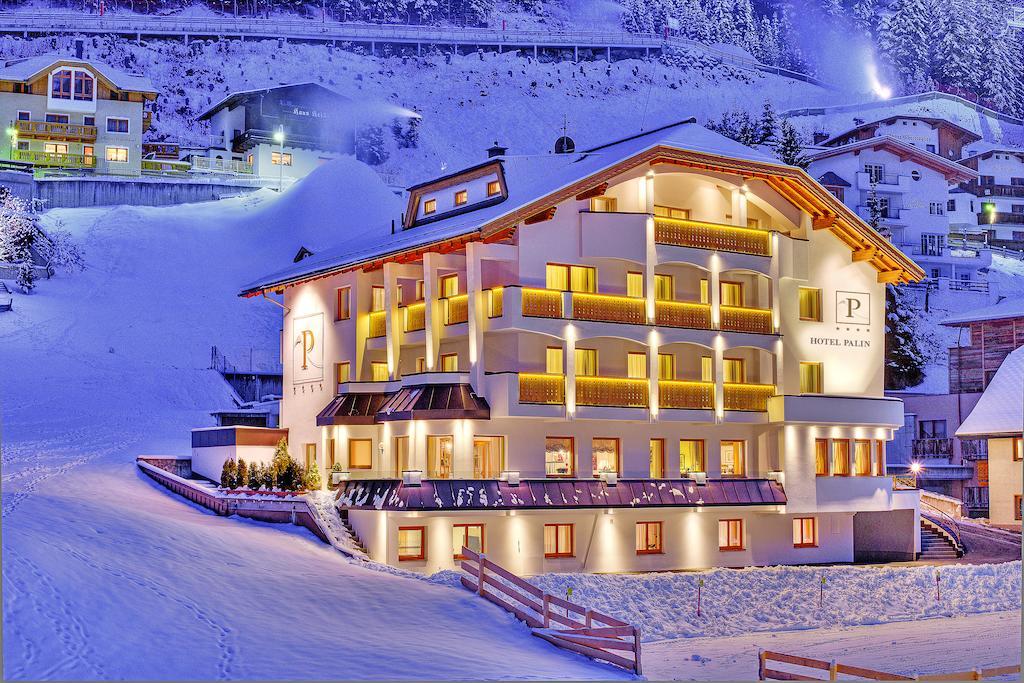Hotel Palin イシュグル エクステリア 写真